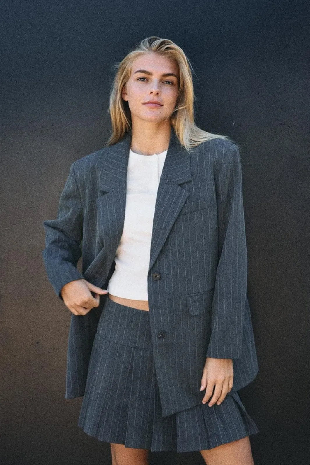 Sale Noisy May Nmcelia L/S Oversize Pinstripe Blazer Fw 4977588 Dark Grey Melange Pinstripe