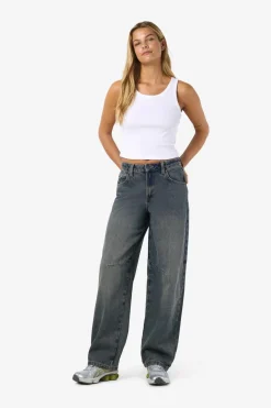 Best Noisy May Nmhazal Barrel Jeans Vi586Mb 4791941 Medium Blue Denim