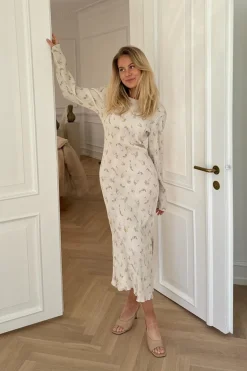 BYIC Odaic Dress cfp Creme Flower Print