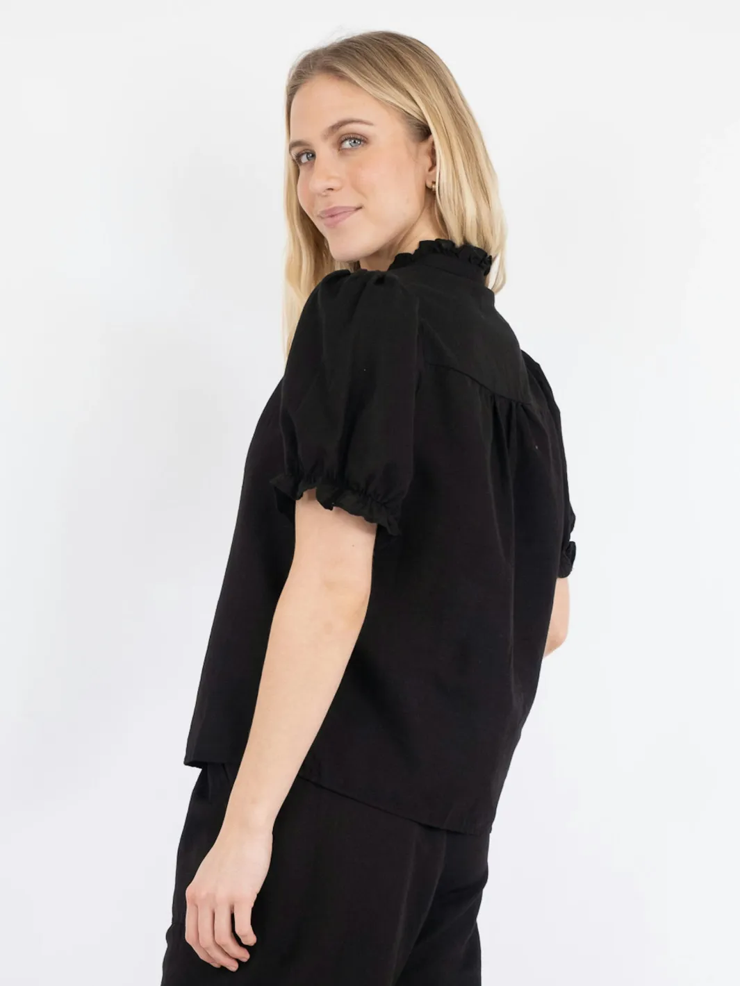 Best Neo Noir Odesa Linen Blouse Black