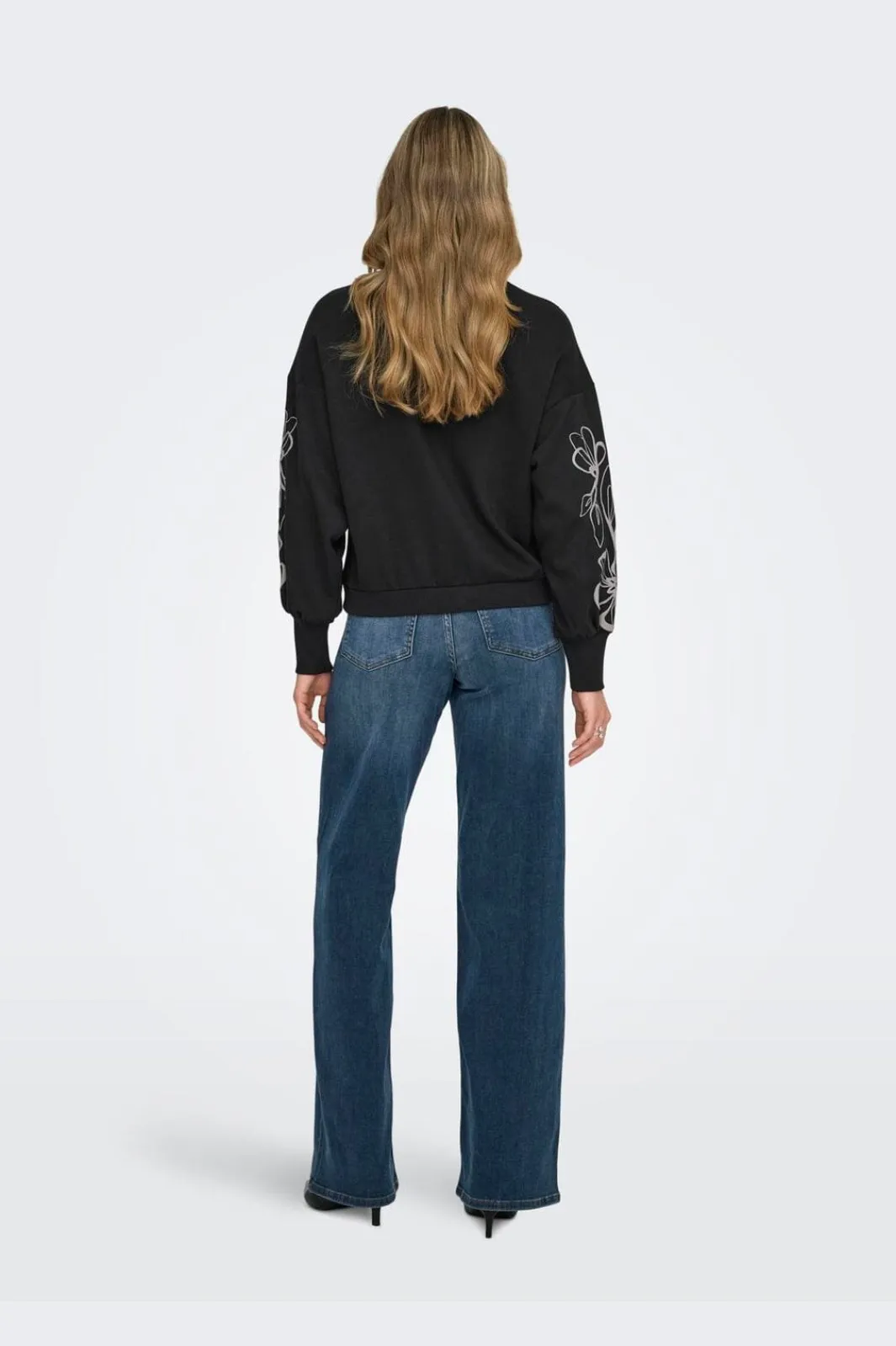 Clearance Only Onlbrooke L/S O-Neck Flower Swt 4989287 Black Magnolia Flower Sleeve Puff