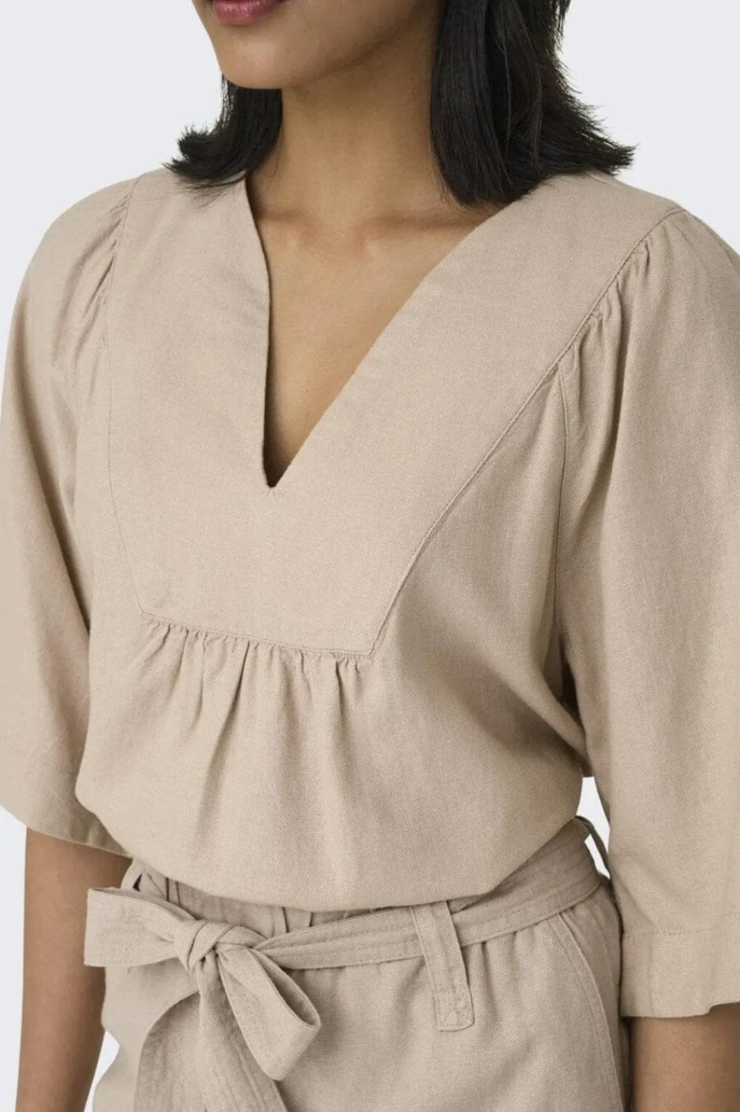 Best Only Onlcaro 2/4 V-Neck Linen Bl Top Cc 4726721 Oxford Tan