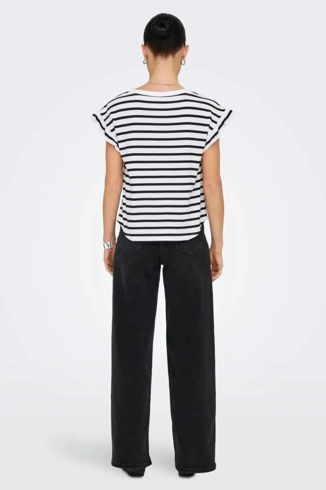 Sale Only Onlgrape S/S Frill O-Neck Top 4740065 Bright White Black