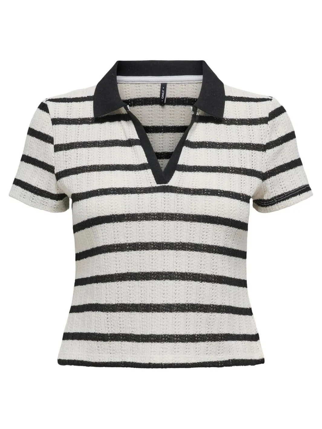 Discount Only Onlhalia S/S Collar Top Box 4774256 Cloud Dancer Black