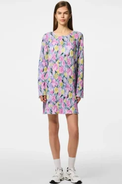 Sale Pieces Pcamber Ls Short Dress Kca 4842926 Lavender Blurry Flowers