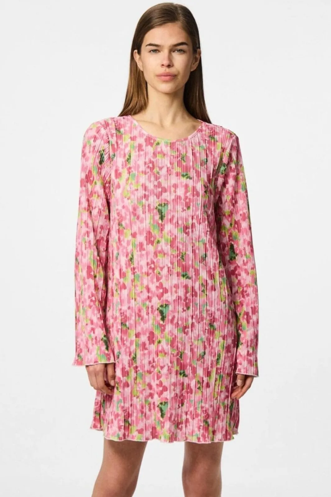 Outlet Pieces Pcamber Ls Short Dress Kca 4797862 Pink Cosmos Blurry Flowers