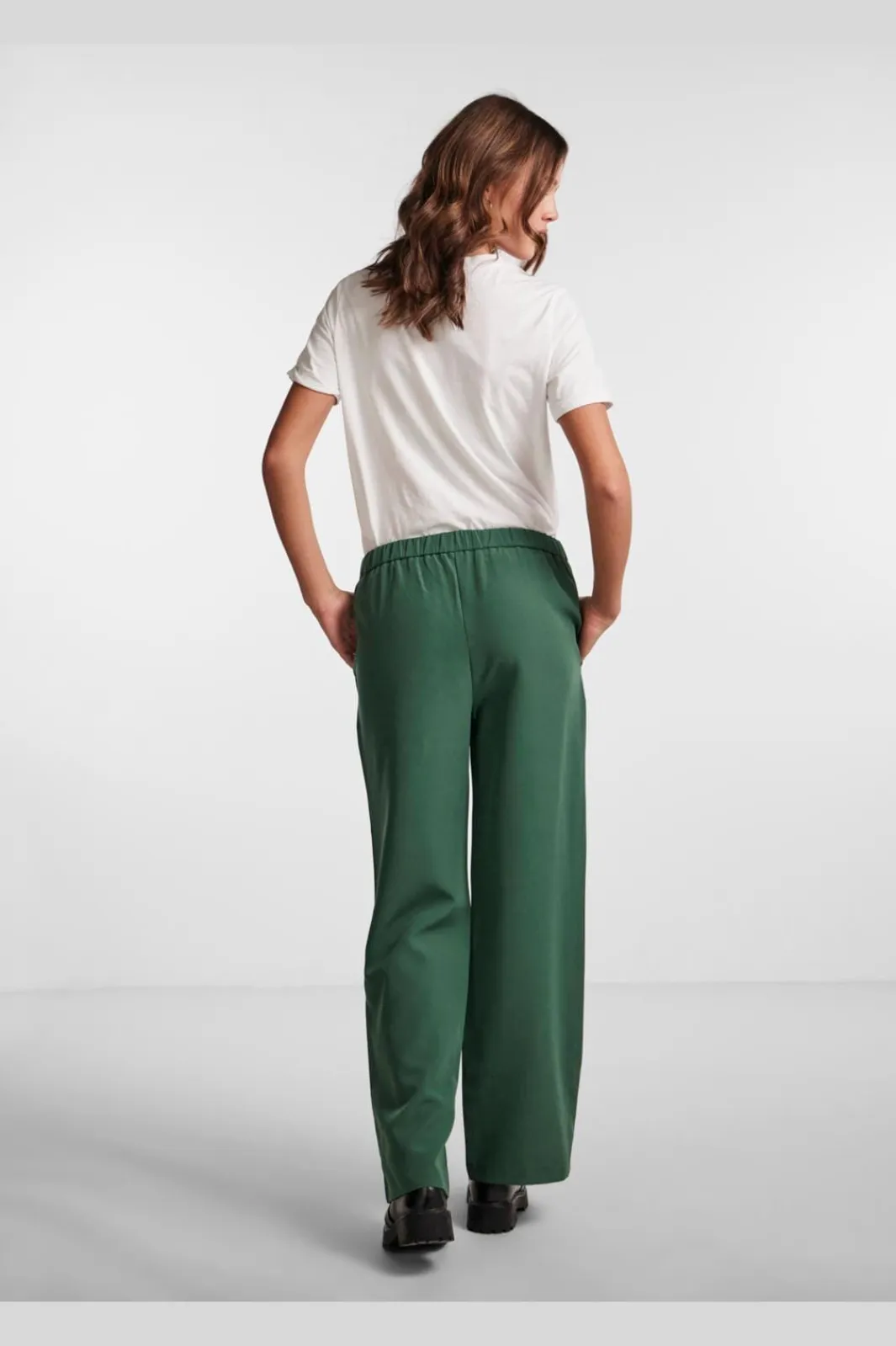 Hot Pieces Pcbossy Wide Plain Pant 4266210 Trekking Green