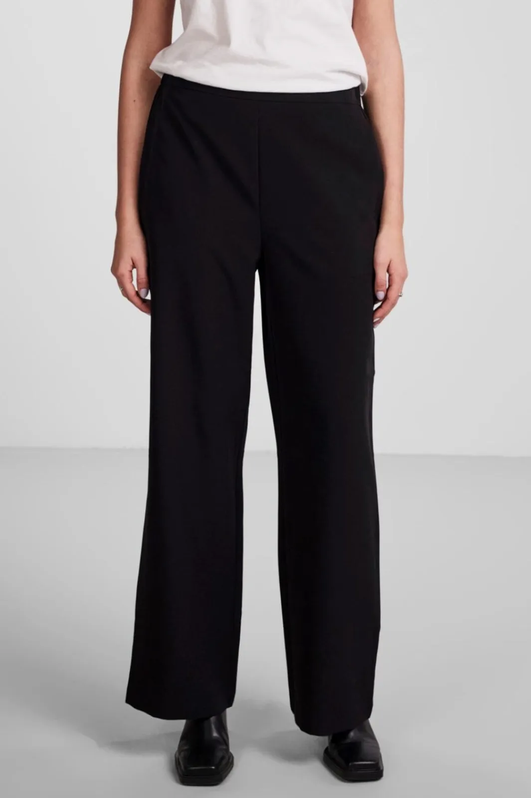 Online Pieces Pcbossy Wide Plain Pant 4266205 Black
