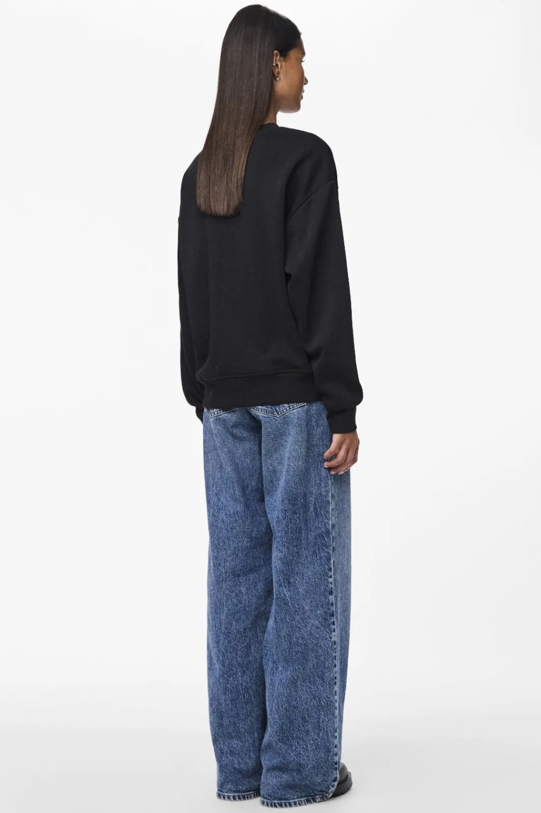 Sale Pieces Pcchilli Ls Sweat 3600582 Black