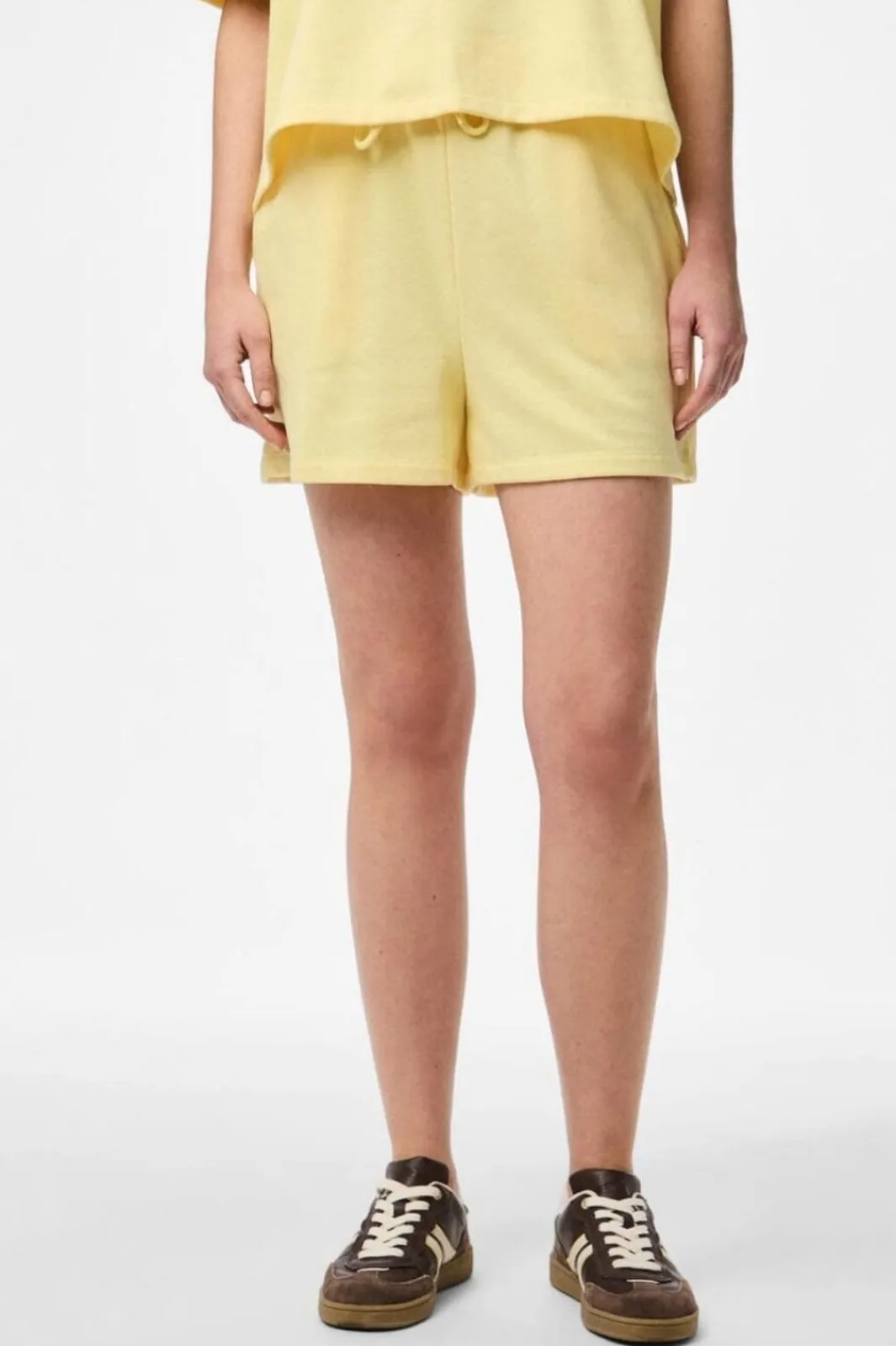 Outlet Pieces Pcchilli Summer Shorts Ub 4475975 Pale Banana