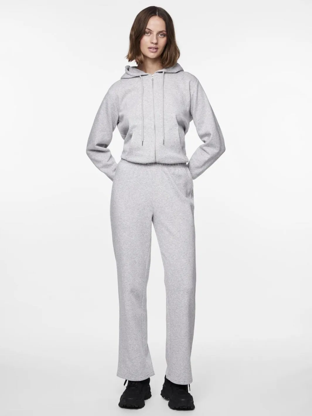 Outlet Pieces Pcchilli Wide Sweat Pants 17140745 4265100