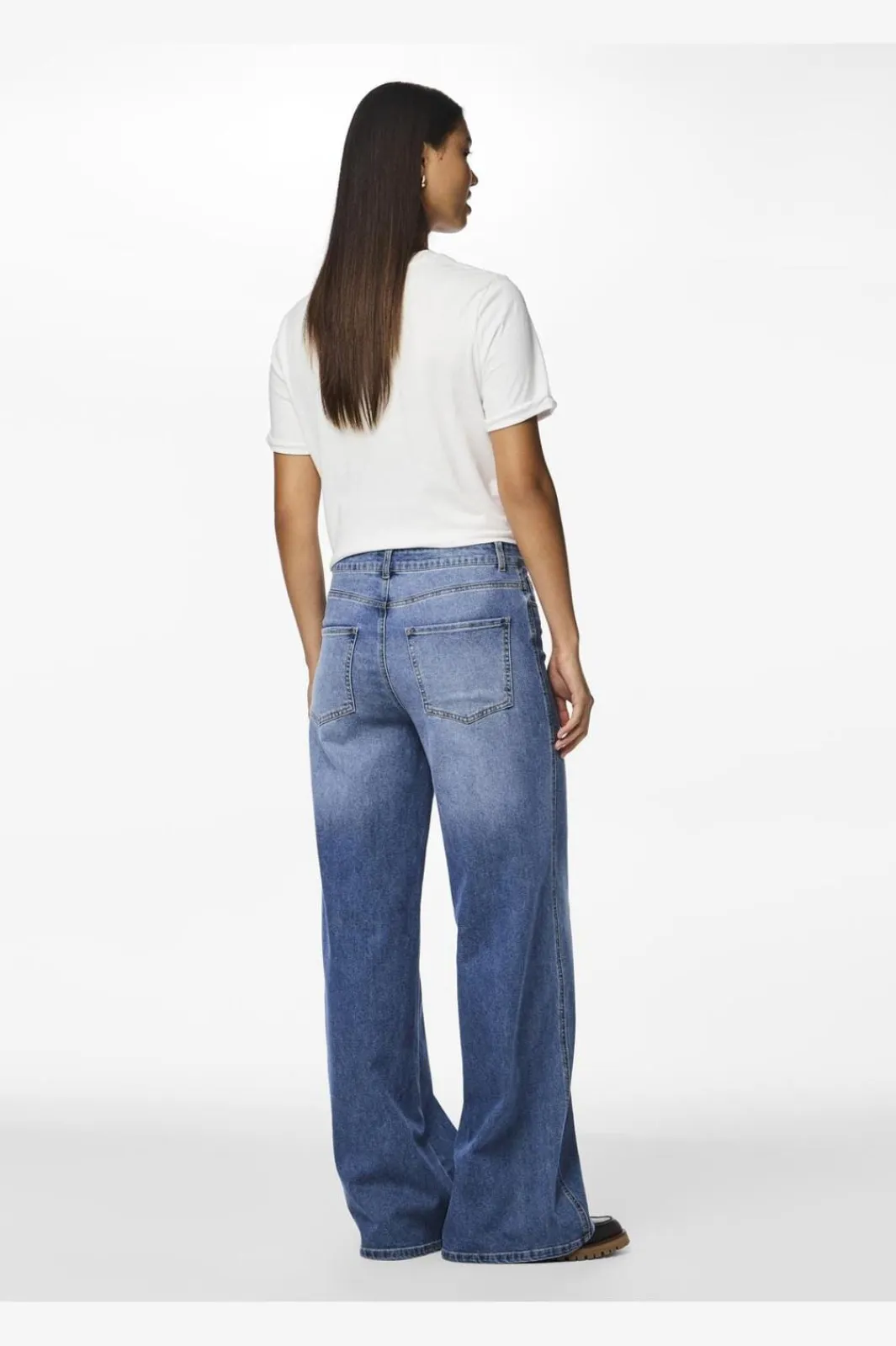 New Pieces Pcfemma Wide Denim Jeans Fsy 4745779 Medium Blue Denim
