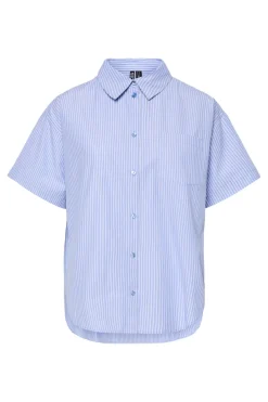 Best Pieces Pcfemme Ss Loose Shirt 4866443 Cornflower Blue Cloud Dancer