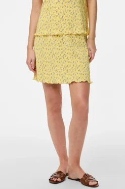 Best Pieces Pcflora Short Skirt 4699153 Pale Banana Small Flower