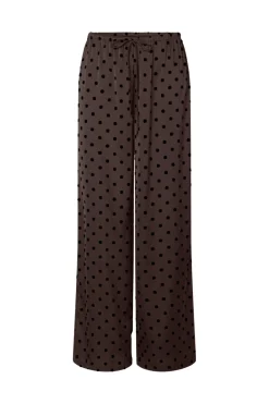 Sale Pieces Pcjytta Straight Satin Pants 5069033 Hot Fudge Black Dots