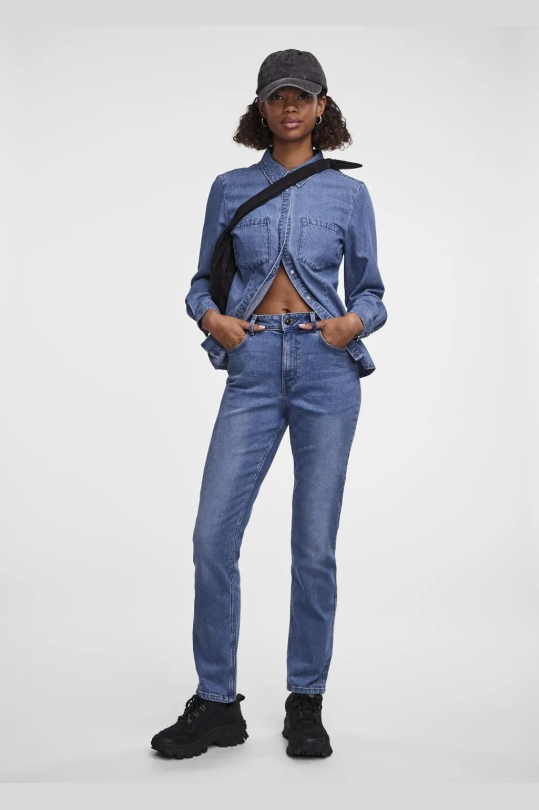Hot Pieces Pcluna Straight Mb57 3790450 Medium Blue Denim