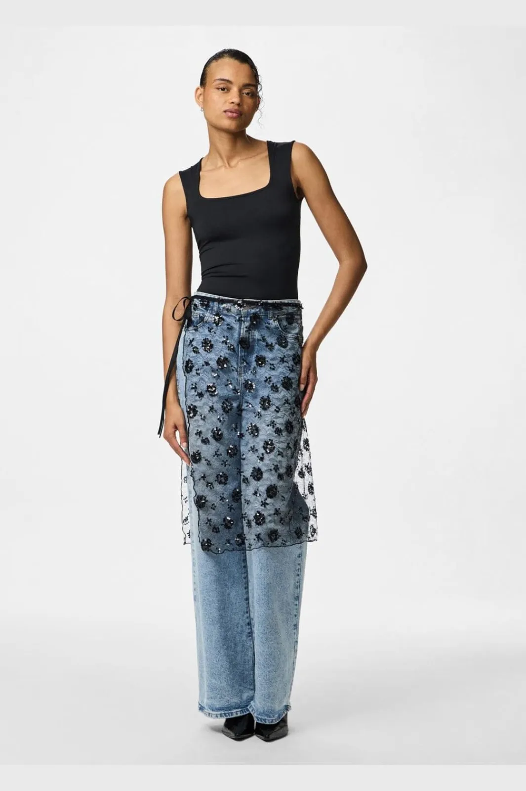 Clearance Pieces Pcnatasja Lace Sarong 4997996 Black