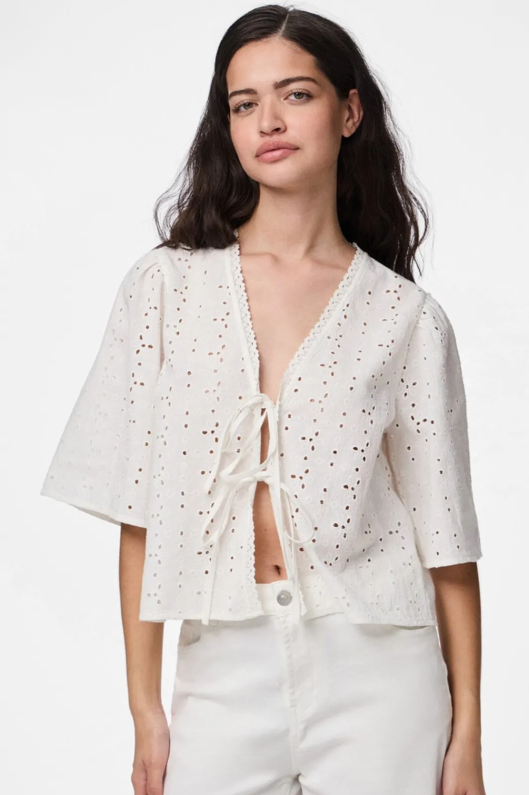 Clearance Pieces Pctyla 2/4 V-Neck Tie Top Pp 4935352 Cloud Cream