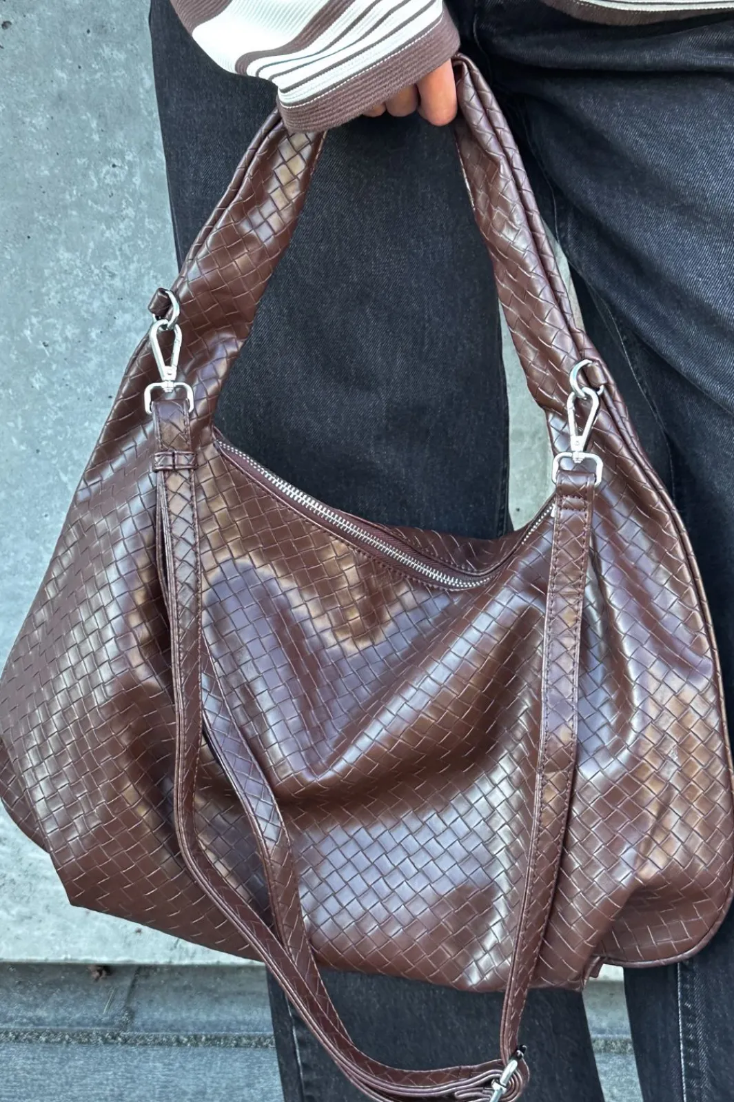 Clearance Noella Peony Hobo Bag 1040001 548 Dark Brown