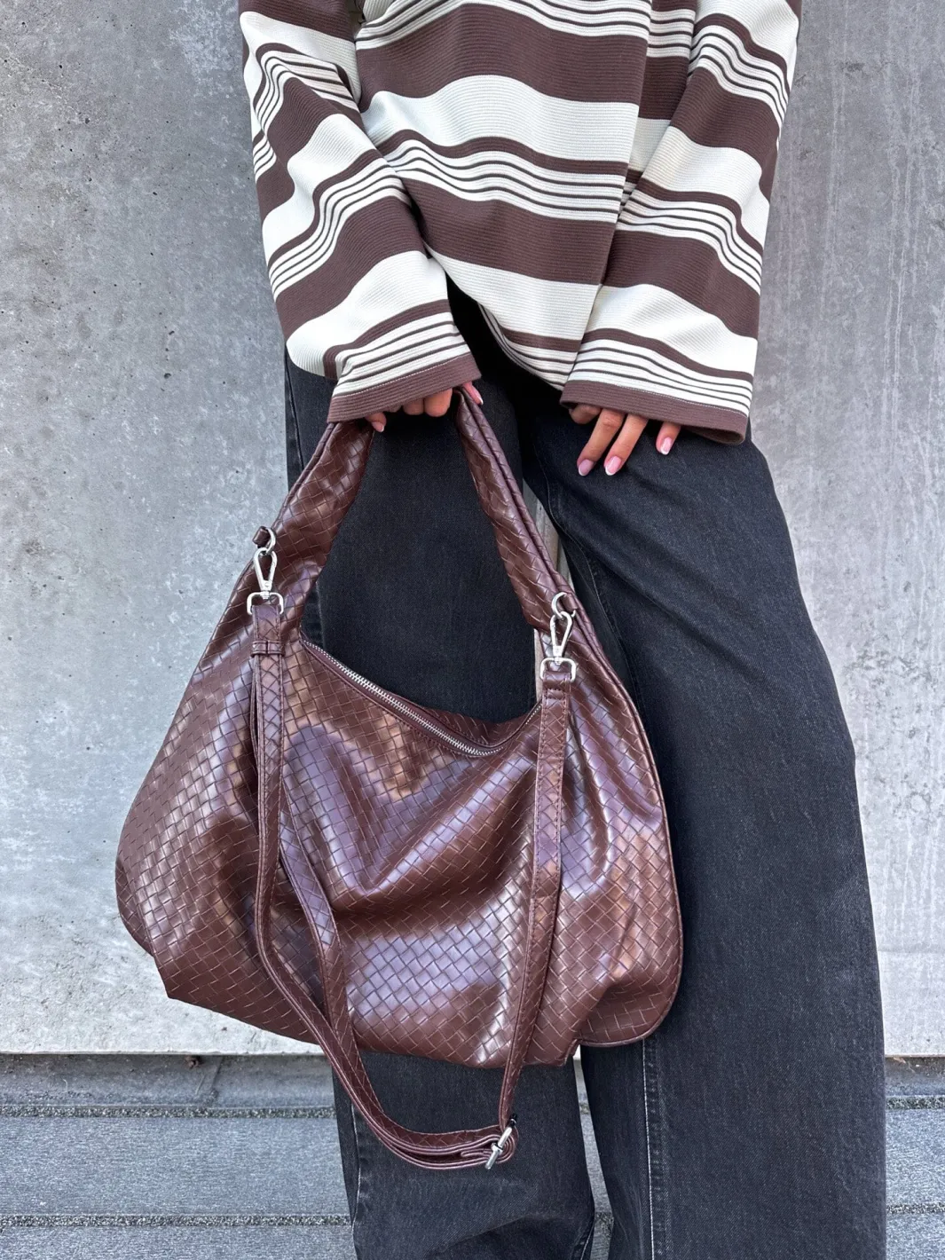 Clearance Noella Peony Hobo Bag 1040001 548 Dark Brown