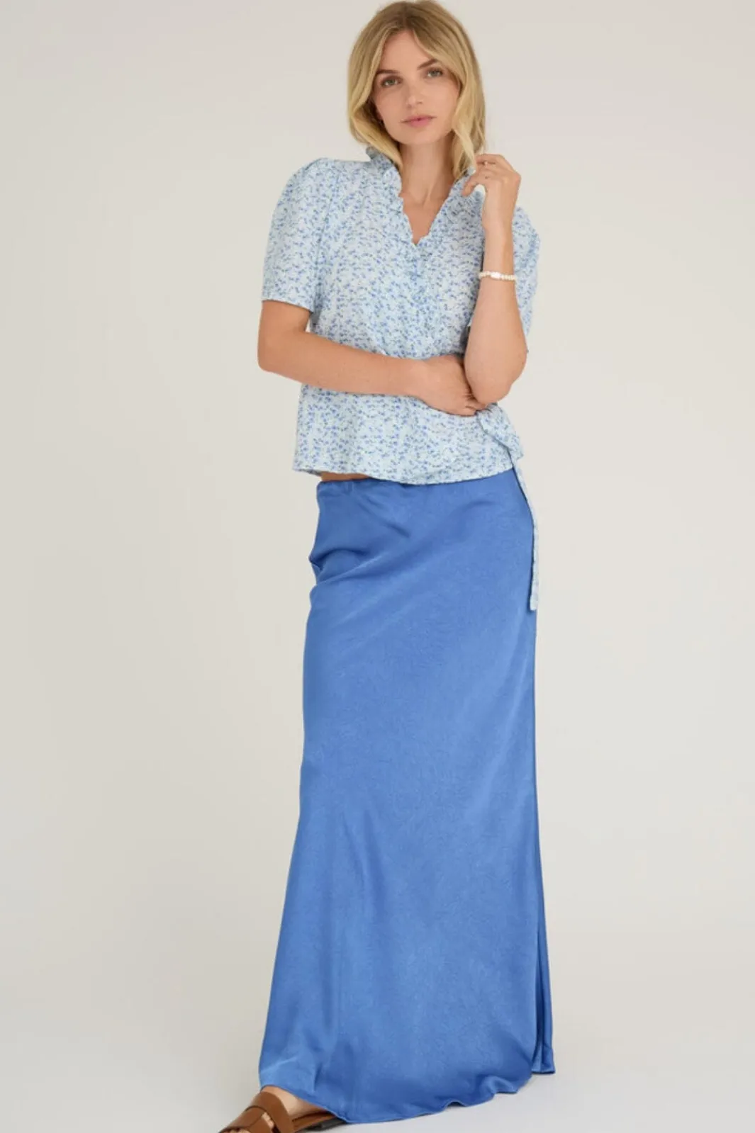 Discount A-View Peony Wrap Blouse 091 Blue/White