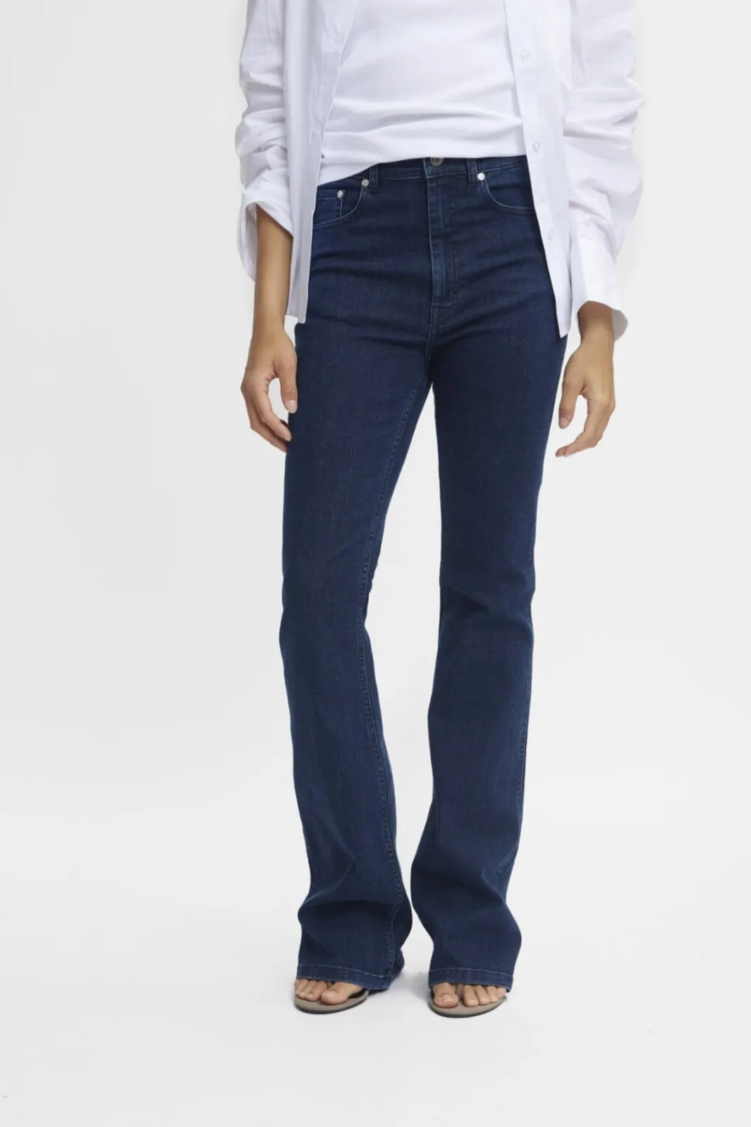 Outlet Gestuz Rivygz Flared Jeans 104610 Dark Blue Washed