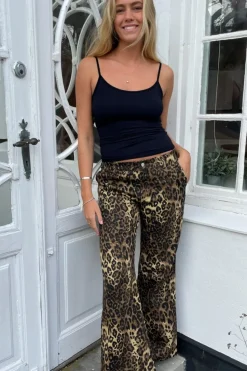New Continue Roberta Leo Leo Print