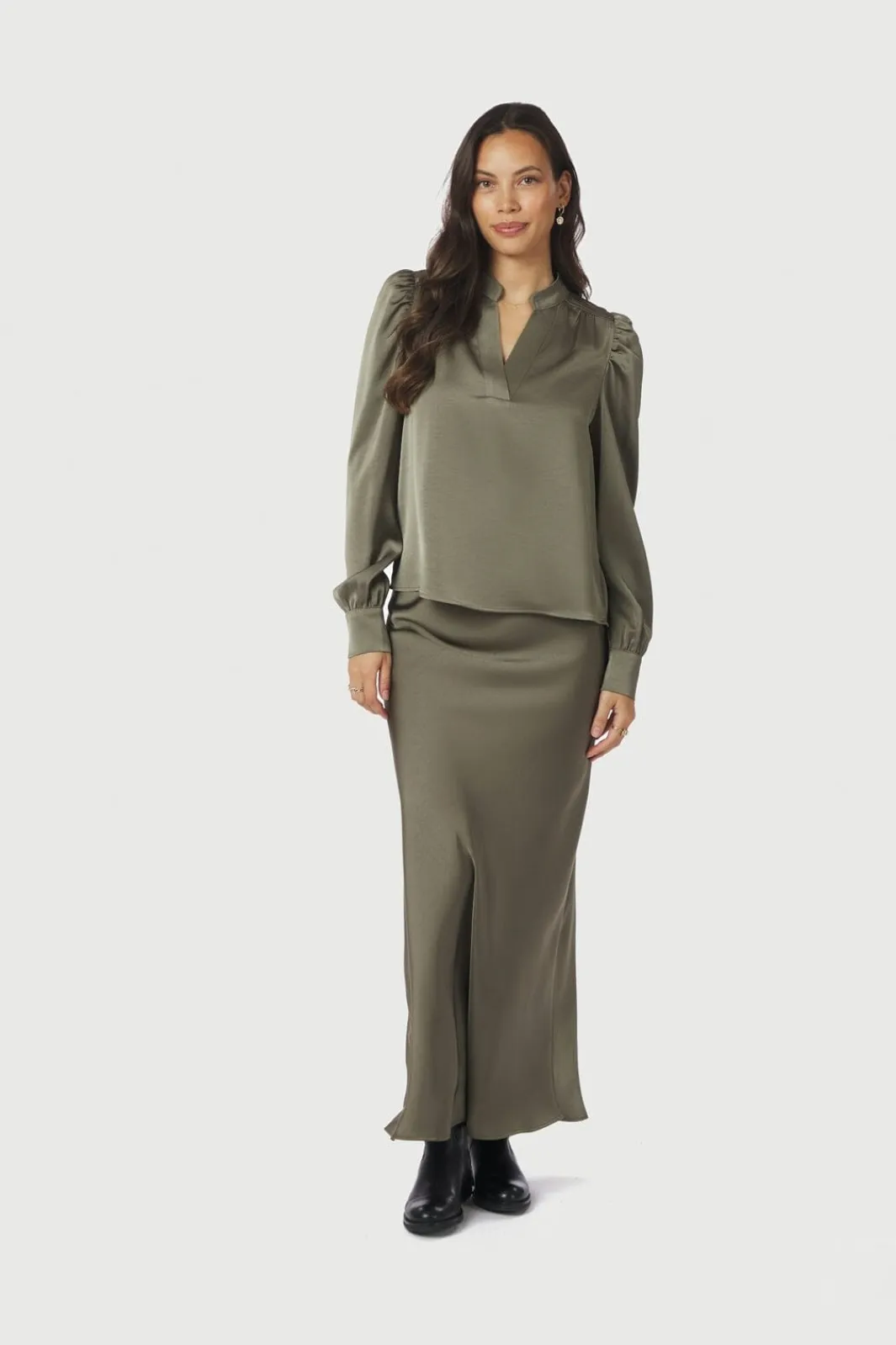 Neo Noir Rosslyn Heavy Sateen Blouse 163769 255