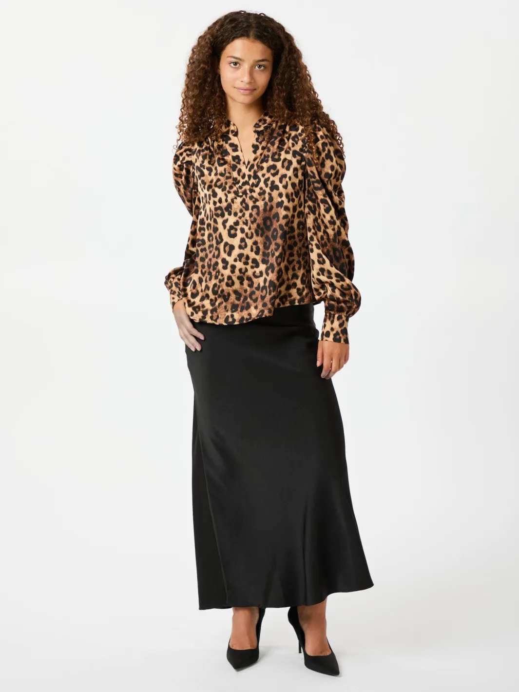 Neo Noir Rosslyn Leo Blouse Leopard
