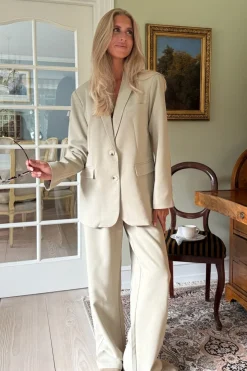 Discount BYIC Signatureic Blazer A23986 Dusty Beige