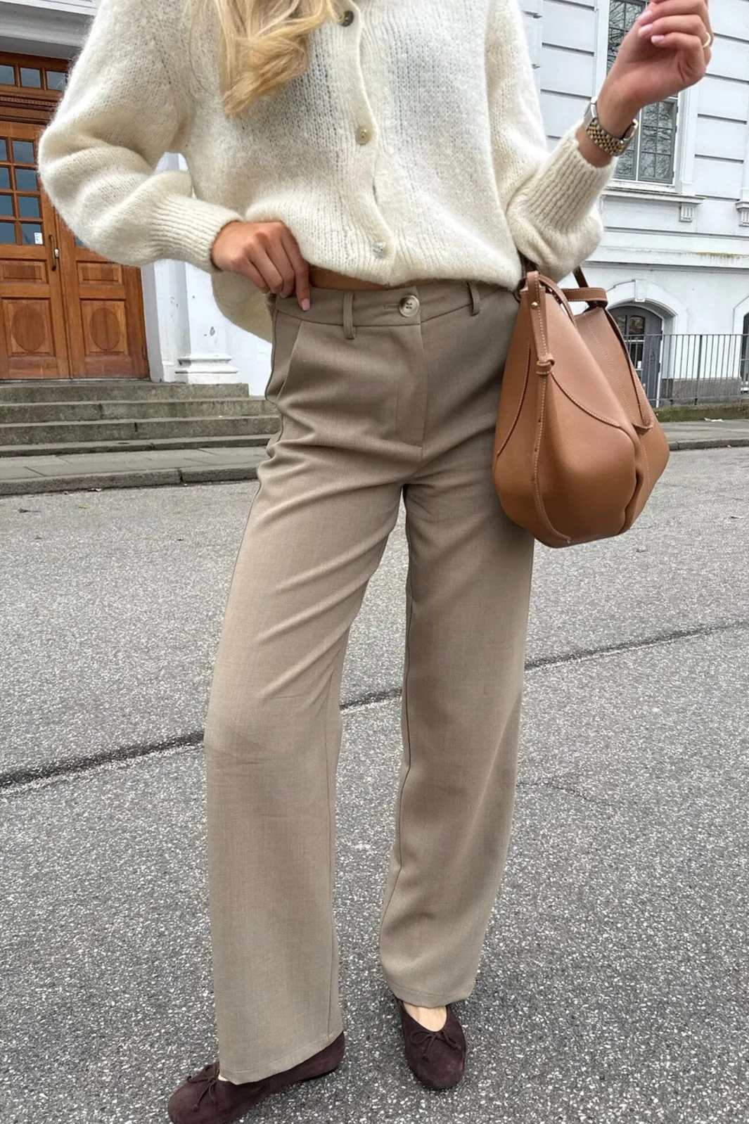 New BYIC Signatureic Pants A23778 Light Brown