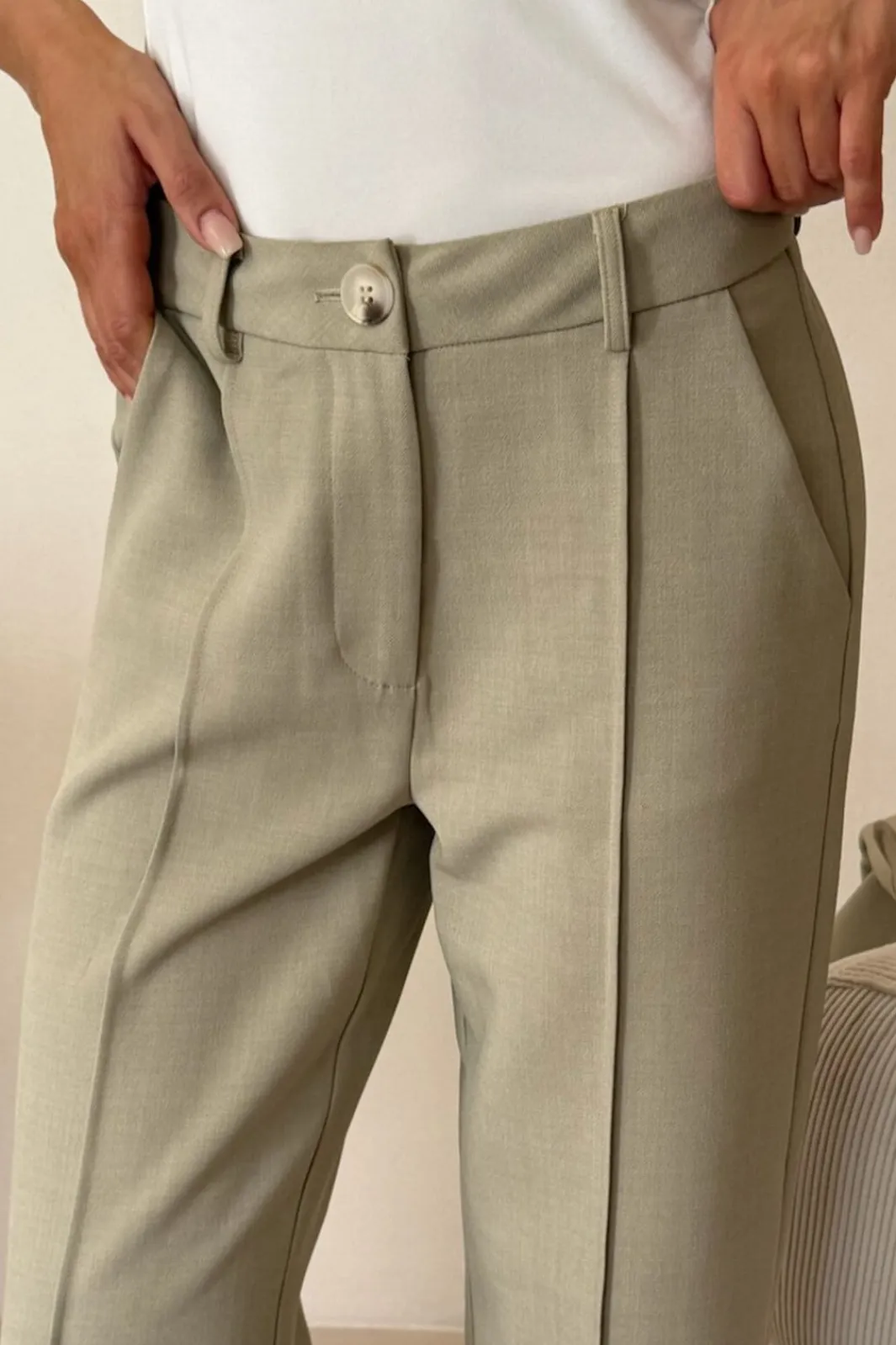 Best BYIC Signatureic Press Pants A23926 Dusty Beige