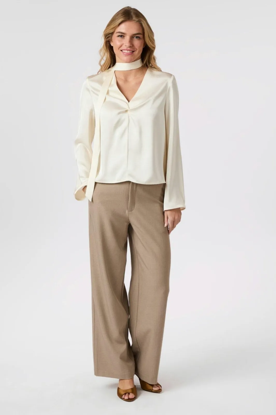 Neo Noir Susanna Heavy Sateen Blouse 165018 621