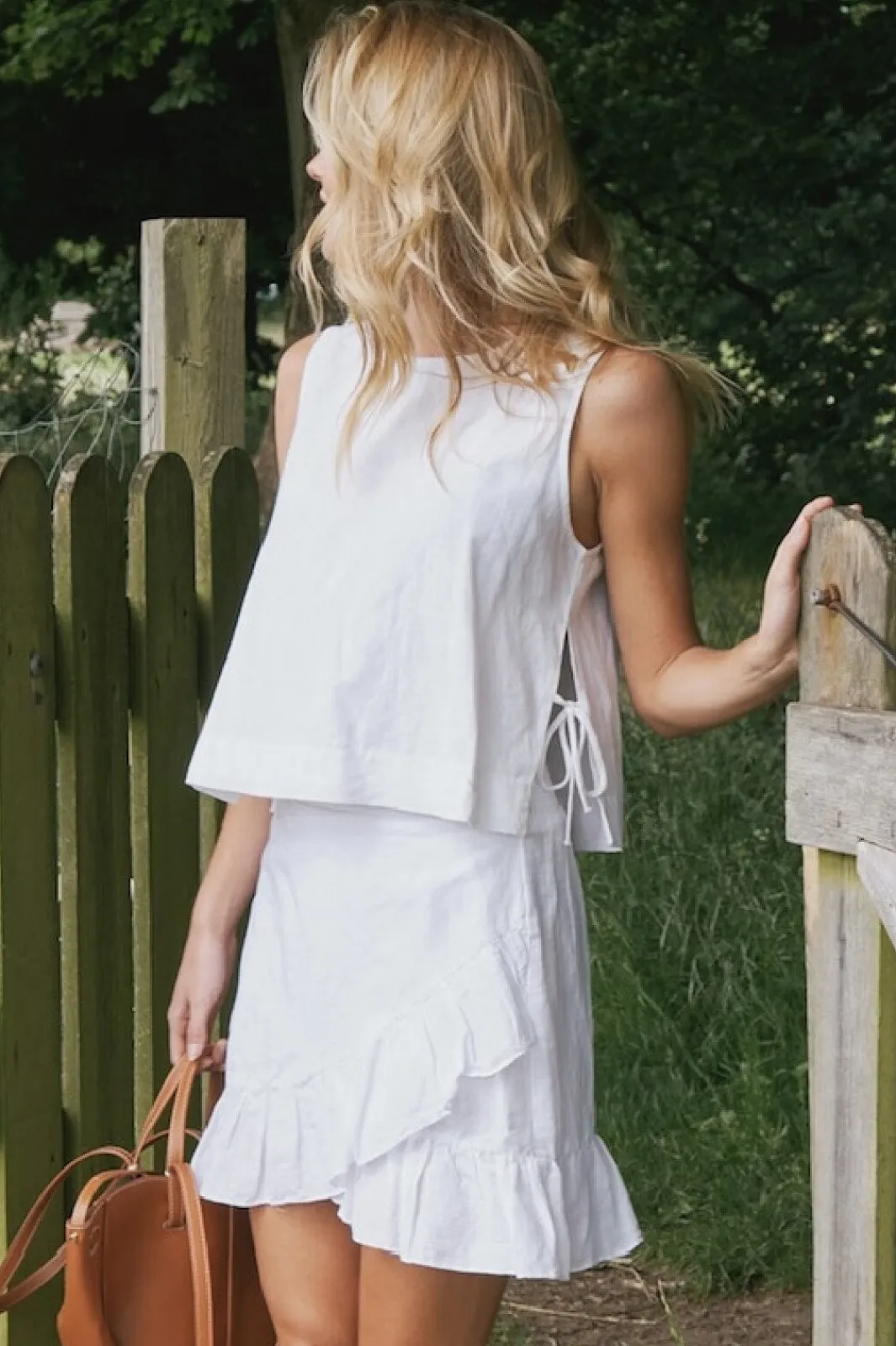 Neo Noir Svetlana Linen Top White