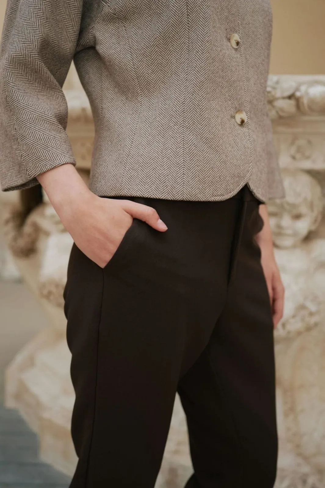 New Neo Noir Tasia Suit Capri Pants 163723 676