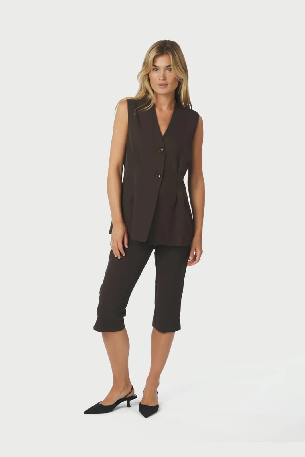 New Neo Noir Tasia Suit Capri Pants 163723 676