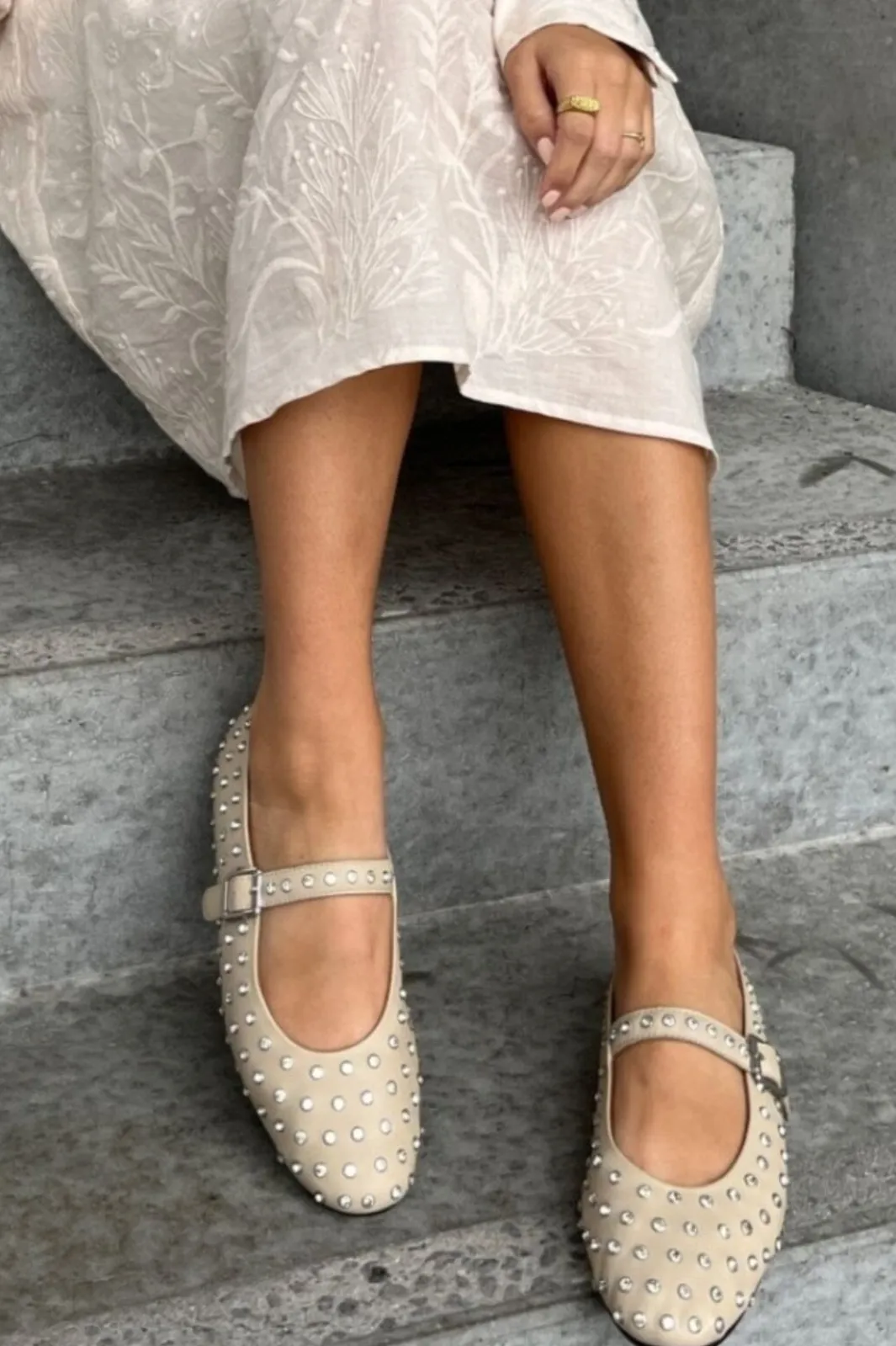 Outlet Copenhagen Shoes The Lovely Move CS8414 0002 Beige