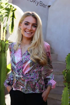 Outlet Liberte Tiki Ls Twist Blouse 22120 Pink Scarf