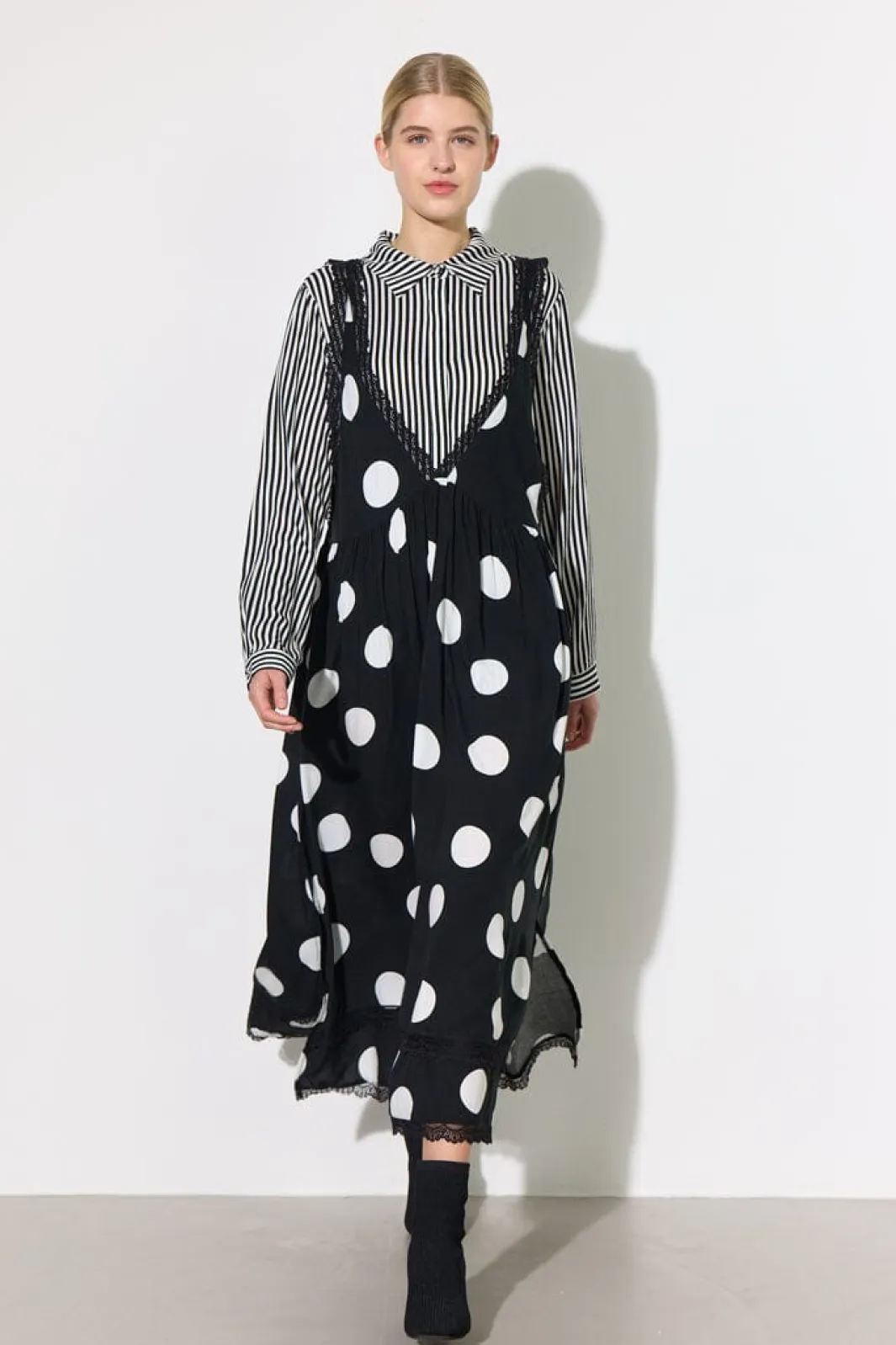 Outlet Hunkøn Vicky Dress 25982 Big Dots