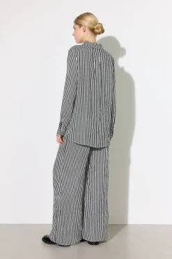 Best Hunkøn Vicky Shirt 25980 Black Striped