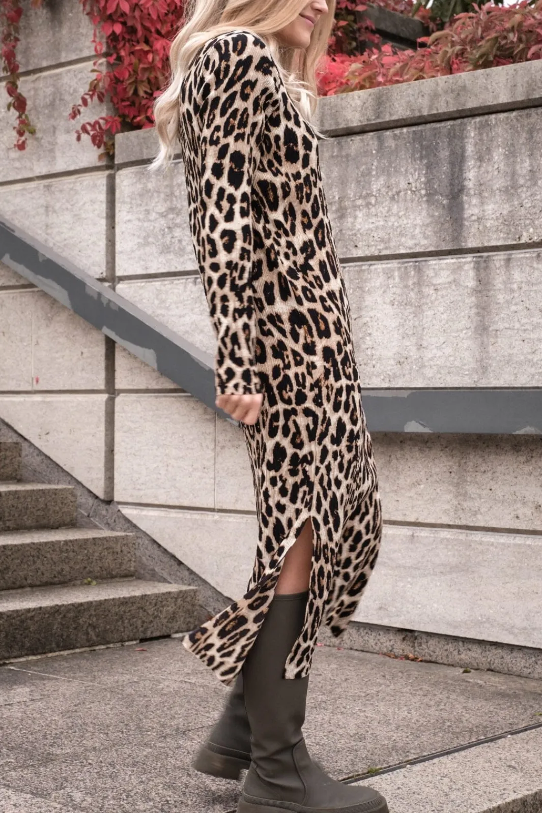 Clearance Neo Noir Vogue Big Leo Dress Eksklusiv hos Molly&My Leopard